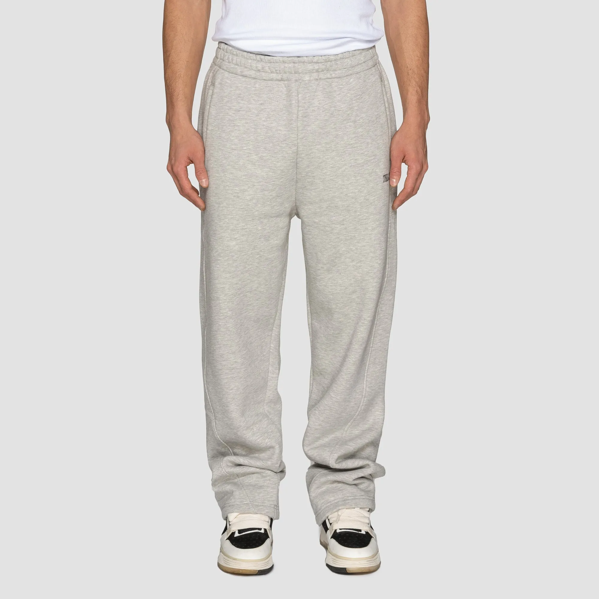 DNA TRACKPANTS - GREY