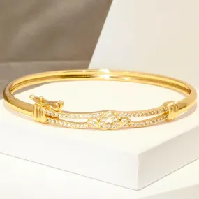 Sleek Heart Shaped 18K Gold Plated Zirconia Studded Minimal Bracelet